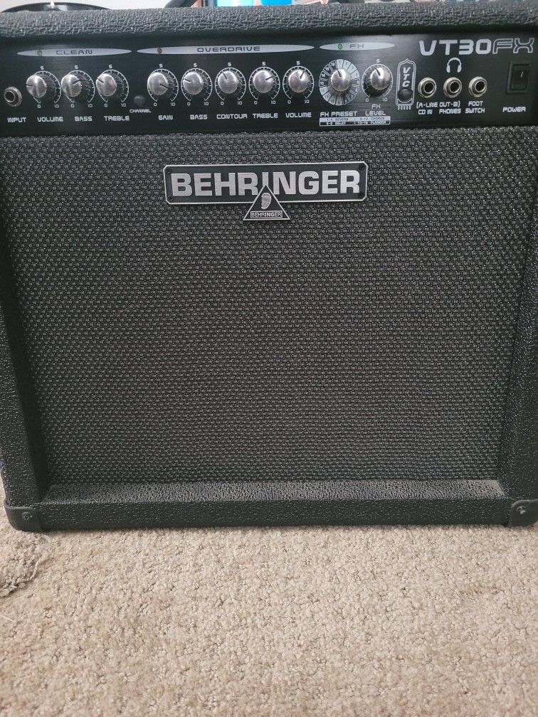 Behringer VT30FX Electric Guitar Amp