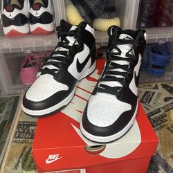 Nike Dunks High Black White Men Size 9