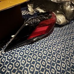 Toyota Rav 4 Driver Tail Light 19-22