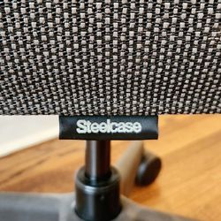 LIKE NEW: Steelcase Jersey Chair
