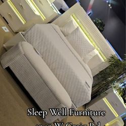 ✨️ King, Cal King, Queen Bed Frame ✨️ Furniture Sectionals, Bedrooms, Dining Avail