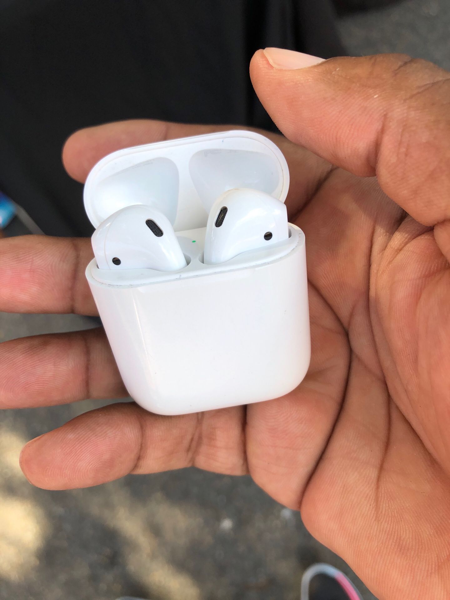 Apple air pods