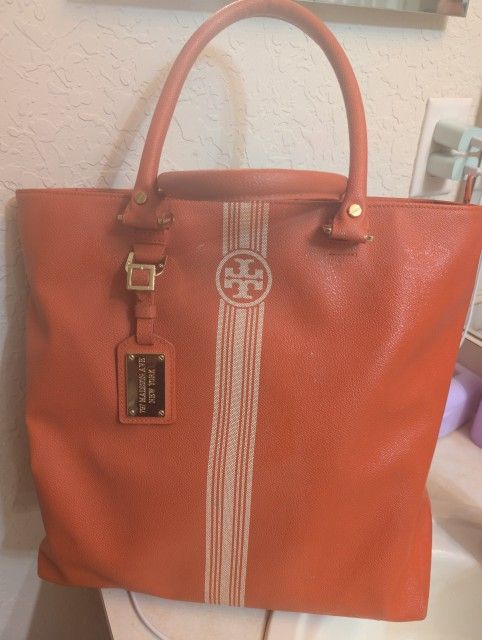 Tory Burch NWT Roslyn Tote