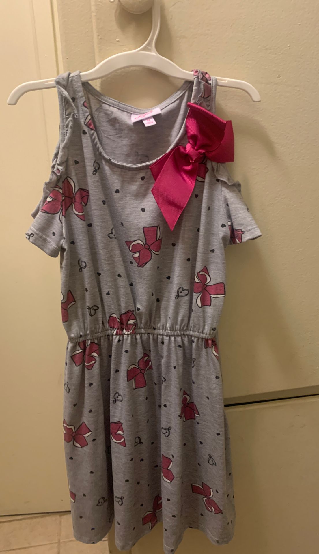 JoJo bow dress size M