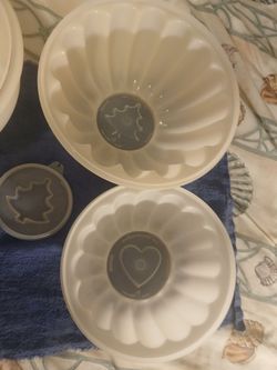 Tupperware Jel-Ring mold