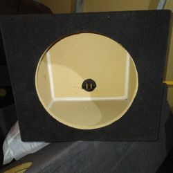 Single 12" Sealed Subwoofer Box