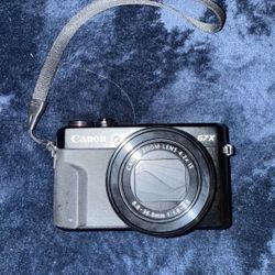 Canon G7X Mark II