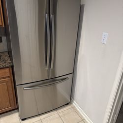 28 cu. ft. Large Capacity 3-Door Samsung French Door Refrigerator in Stainless Steel