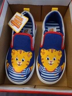 Daniel Tiger Shoes Size 9