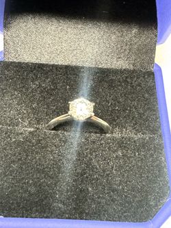 One carat solitaire ring