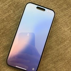 iPhone 15 LOCKED 
