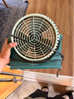 Desk fan