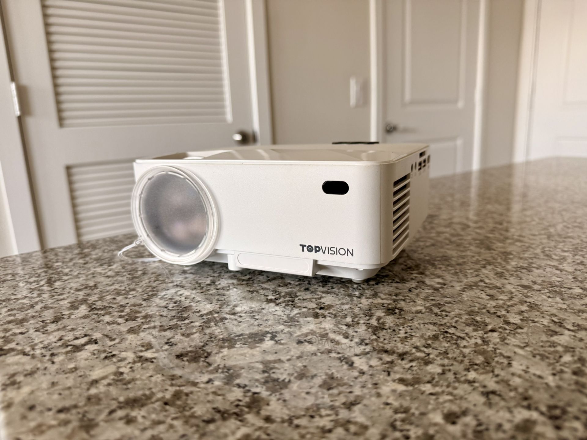 TOPVISION T21 Mini Projector (Almost New)