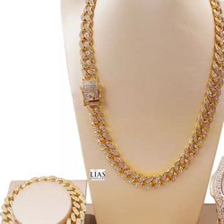 New 18k Yellow Gold Cuban Link Chain And Bracelet 