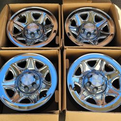 Chevy -OEM  original rims 6 lugs 17x8 in excellent condition 6x139.7 (6x5.5) 6 lugs with caps and lug nuts Included 