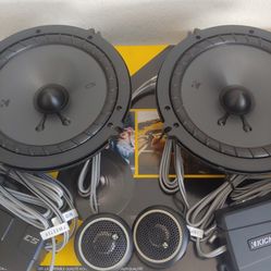 KICKER 1 PAIR 6.5" 300 WATTS COMPONENT SET WITH CROSSOVER CAR SPEAKER ( BRAND NEW PRICE IS LOWEST INSTALL NOT AVAILABLE )