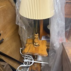 Very Nice Floor Lamp Wit Table 