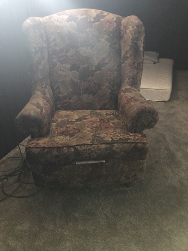 2 floral chairs, 2 solid wooden night stands, matching ottoman, king size mattress, full size mattress