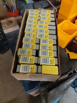 Sanding sponges 2 cases