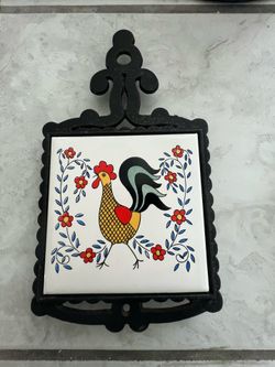 Vintage •Norcrest• Cast Iron Ceramic Tile Rooster Trivet Wall Decor . Made in Japan