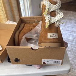 Brand New Kids Ugg Size 12