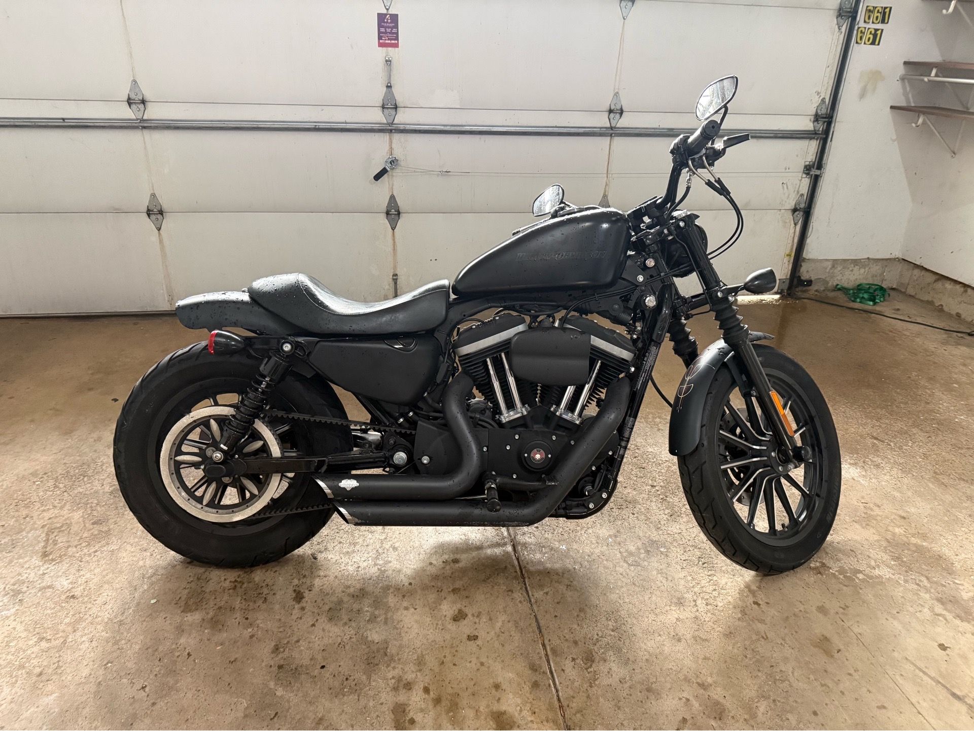 Harley Davidson 883