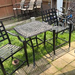 Metal Patio Table And Chairs