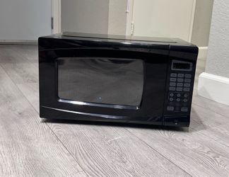 Small Black Countertop Microwave (700W) - Super Clean & Works Perfectly!