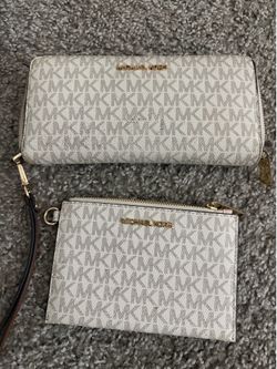 Wallet & Pouches