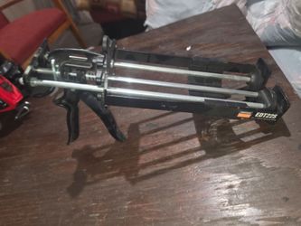 Epoxy gun