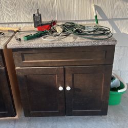 2 Bath Granite With Kabinete 