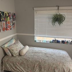 Twin Ashley Chime Hybrid Mattress And Zinus Mia Bed Frame