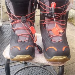 SALOMON SNOW BOOTS