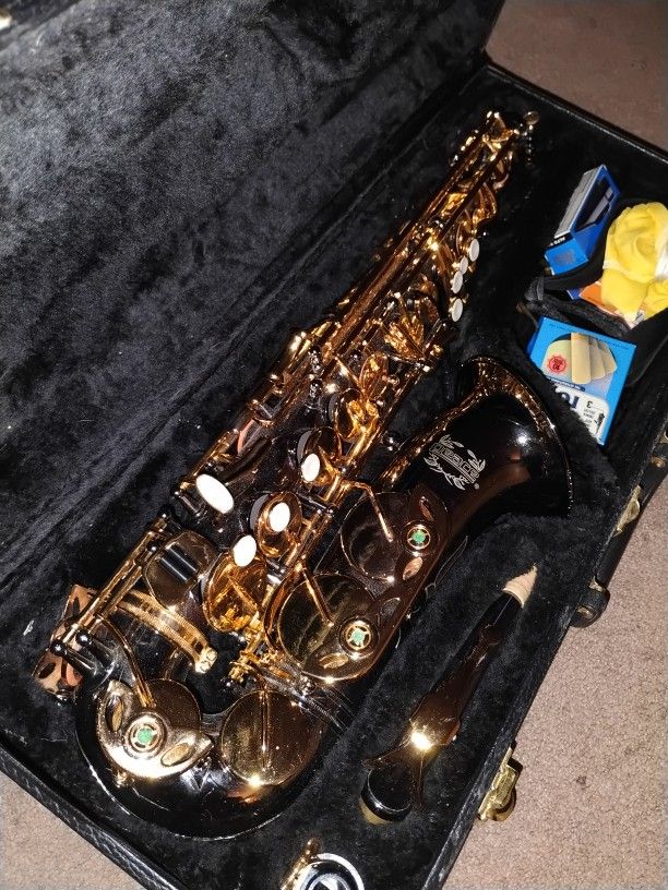 Peace Alto Saxophone Model P(contact info removed)