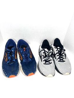 Men’s Brooks tennis shoes
