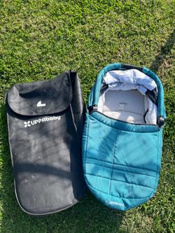 ❤️$30❤️ Uppababy bassinet for uppababy vista stroller   Pick up is in the East Los Angeles 90032 El Sereno Neighborhood. Between Huntington Drive and 