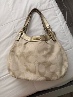Coach Signature Hobo Shoulder Bag