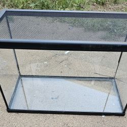 10gal Tank With Screen Lid