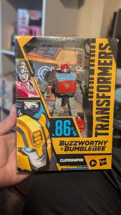 Transformers Buzzworthy Bumblebee Studio Series 86-13 Cliffjumper Never Opened