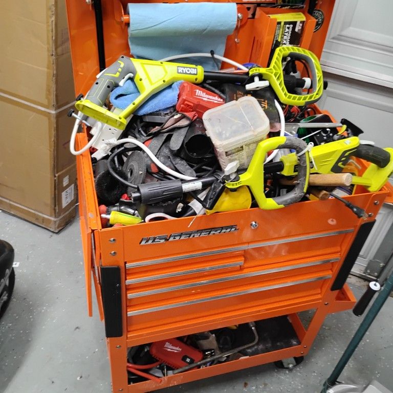 Us General Tool Car With Tons Of Tools And Accessories