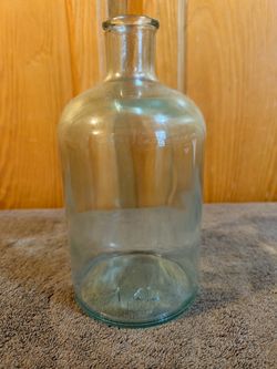 Hearth & Hand 1.4L Glass Bottle Vase 9” Tall