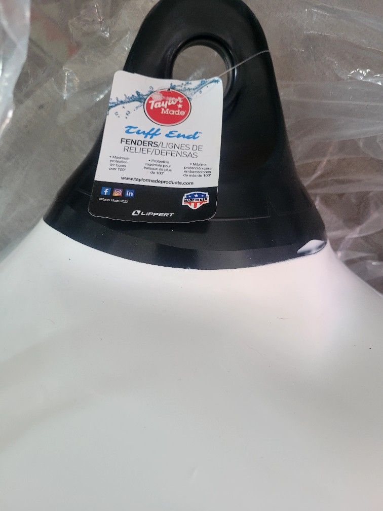 TAYLOR MADE PRODUCTS Taylor Made Tuff End Buoy, White (21") – Flexible, Strong, Marine-Grade Vinyl Buoy for 25-40 Foot Boats – Easy-to-use, Trivalve™