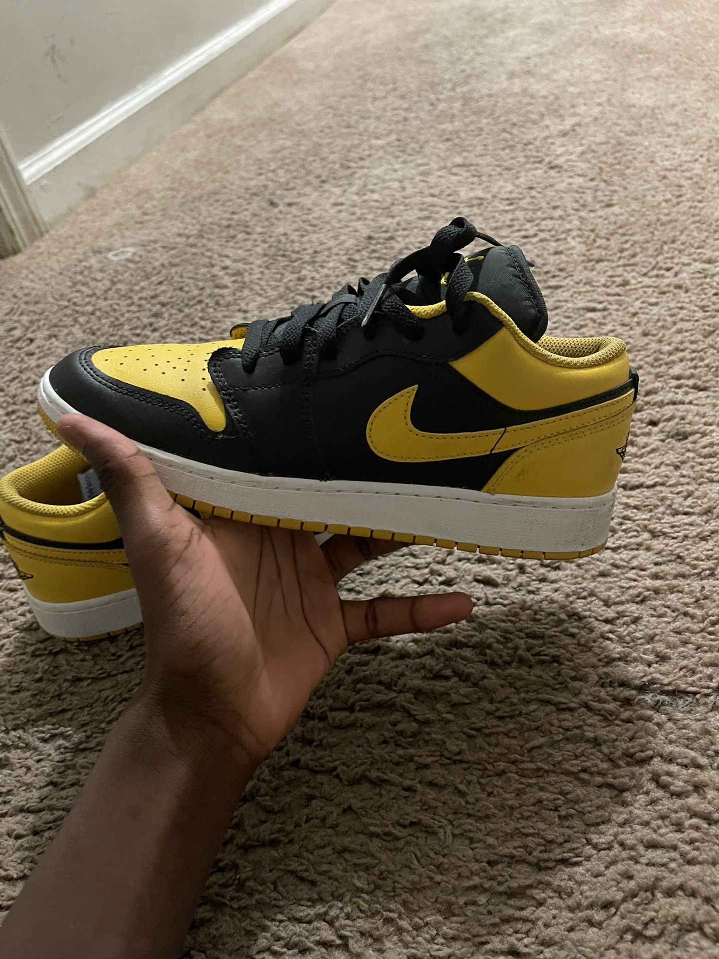Nike Air Jordan 1 Low Yellow Ochre Black White