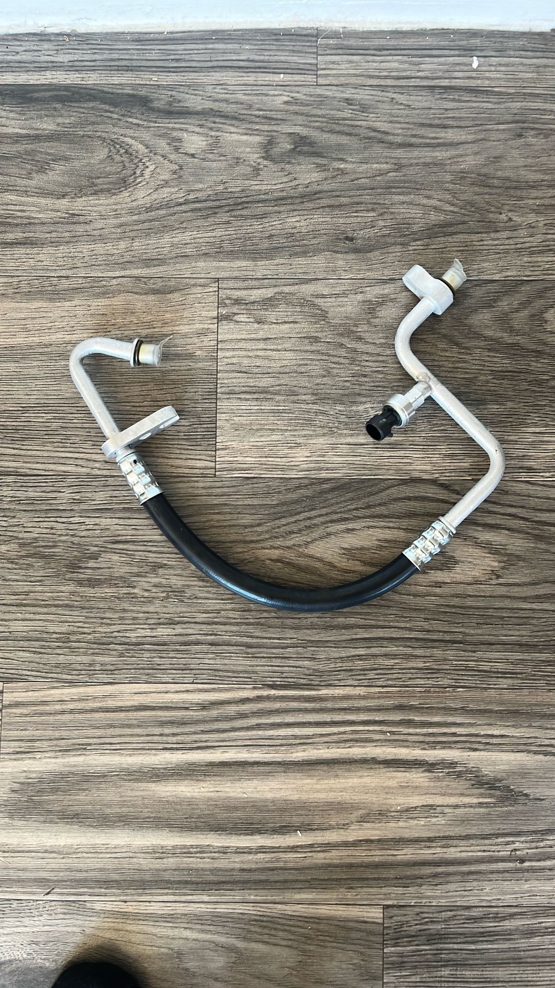 15-34440 Air Conditioning Compressor And Condenser Hose