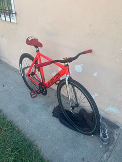 Aventon track bike 52 CM FIXED GEAR READ DESCRIPTION