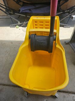 Mop bucket