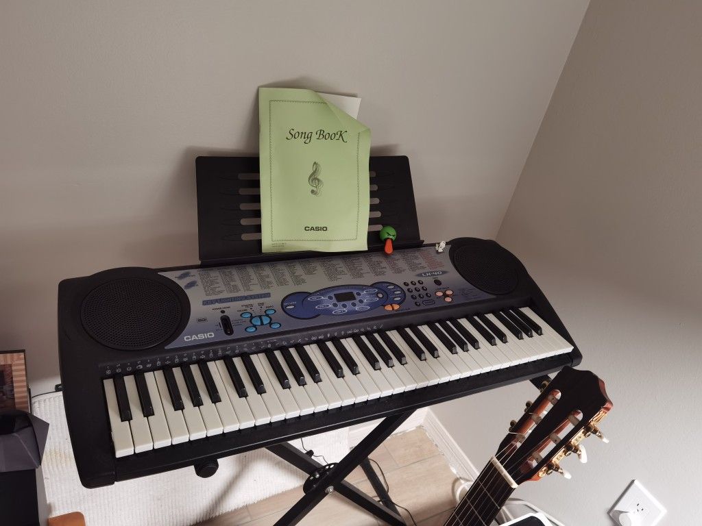 Casio Lk 40 Electric Piano