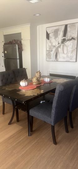 Dining table set /kitchen table