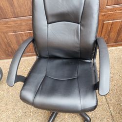 *** COMPUTER CHAIR ***