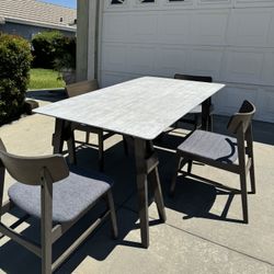 Dining Table With 4 Chairs 